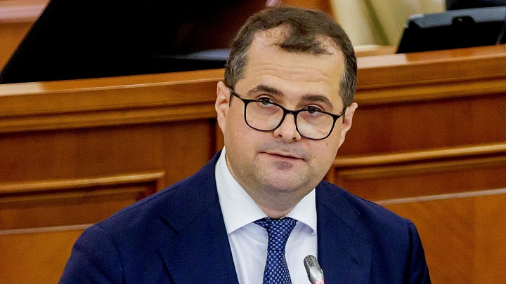 Премьер-министр Молдавии сообщил, что раньше готовил омлеты в китайском ресторане