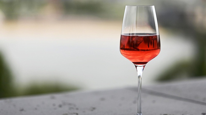 В Роскачестве рассказали о переходе россиян на отечественные вина