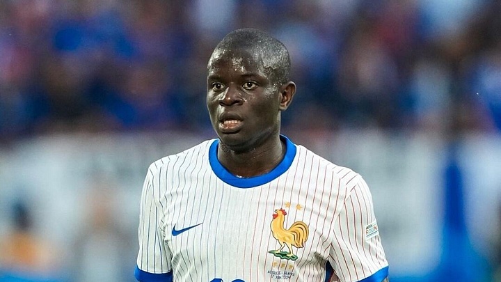 "Фенербахче" подписал контракт с Канте