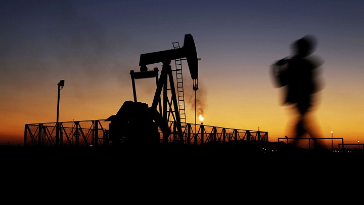 Стоимость нефти Brent превышала 85 долларов за баррель